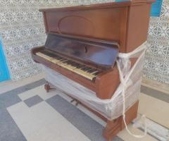 Ancien Piano antique