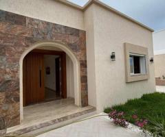 annonce a  vendre une belle villa haut standing à houmet souk Djerba