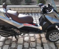 piaggio mp3 500