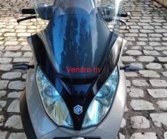 piaggio mp3 500