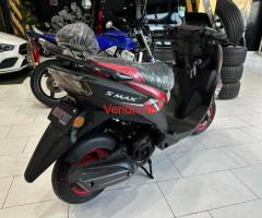 moto Smax plus 125 cc